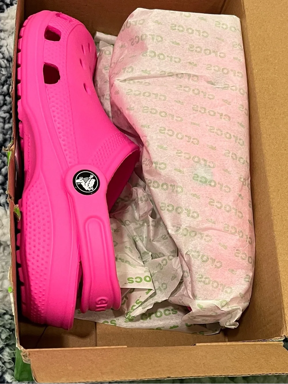 CROCS Kids Hot Pink Classic Clog Sandals Brand new with Box
